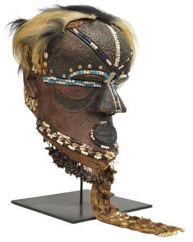 AFRICAN KUBA BWOOM HELMET MASK ON