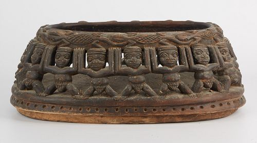 AFRICAN ROUND WOODEN