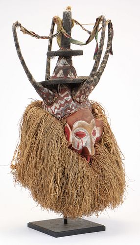 AFRICAN YAKA HEADDRESSAfrican