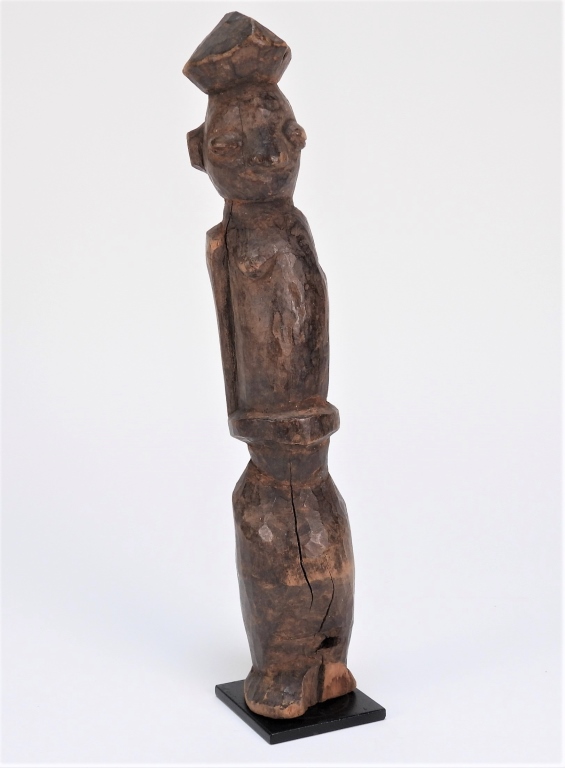 AFRICAN YAKA TRIBE CARVED WOOD