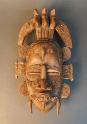 AFRICAN/OCEANIC CARVED AND DEC