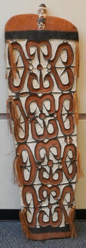 AFRICAN/OCEANIC CARVED AND PAI
