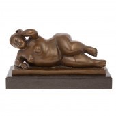 AFTER FERNANDO BOTERO. RECLINI