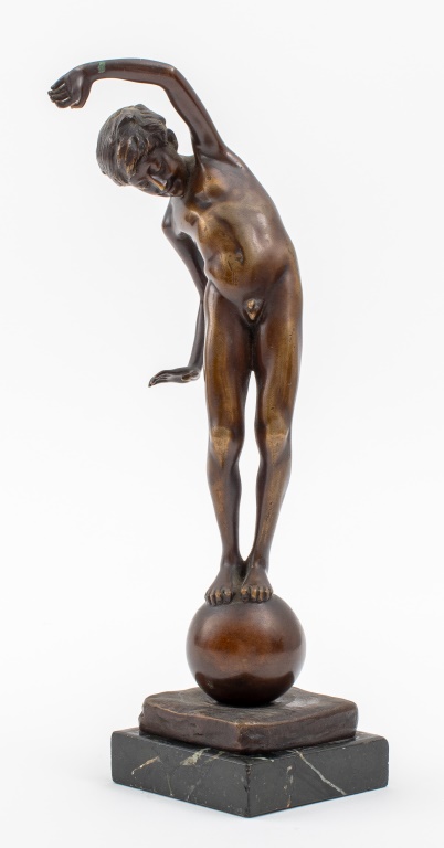 AFTER JOHANNES GOTZ "BALL-BALANCING