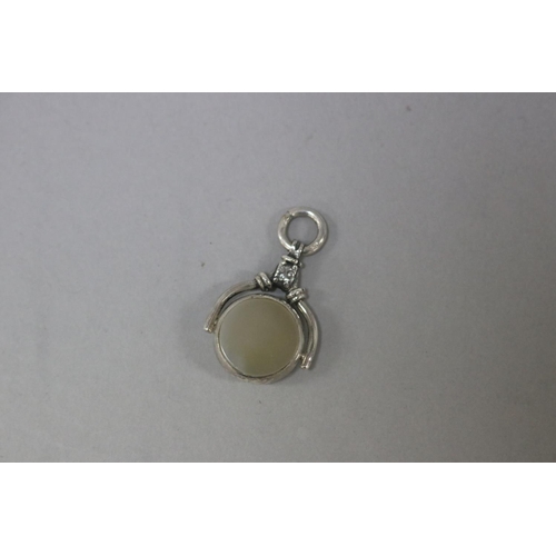 Agate & silver spinel, approx 4cm L