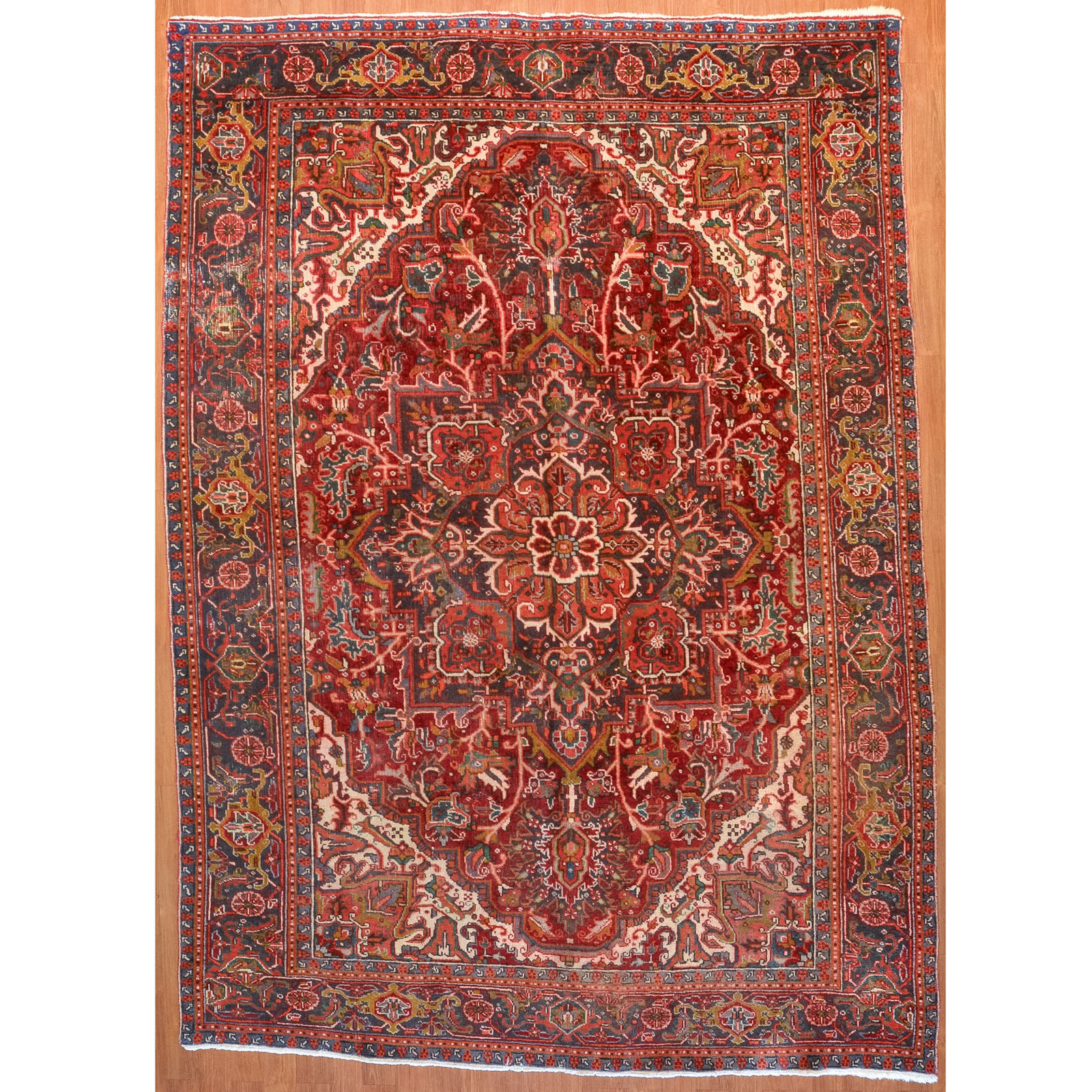 AHAR HERIZ RUG, PERSIA, 7.5 X