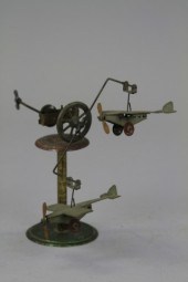 AIRPLANE MECHANICAL TOY Fische