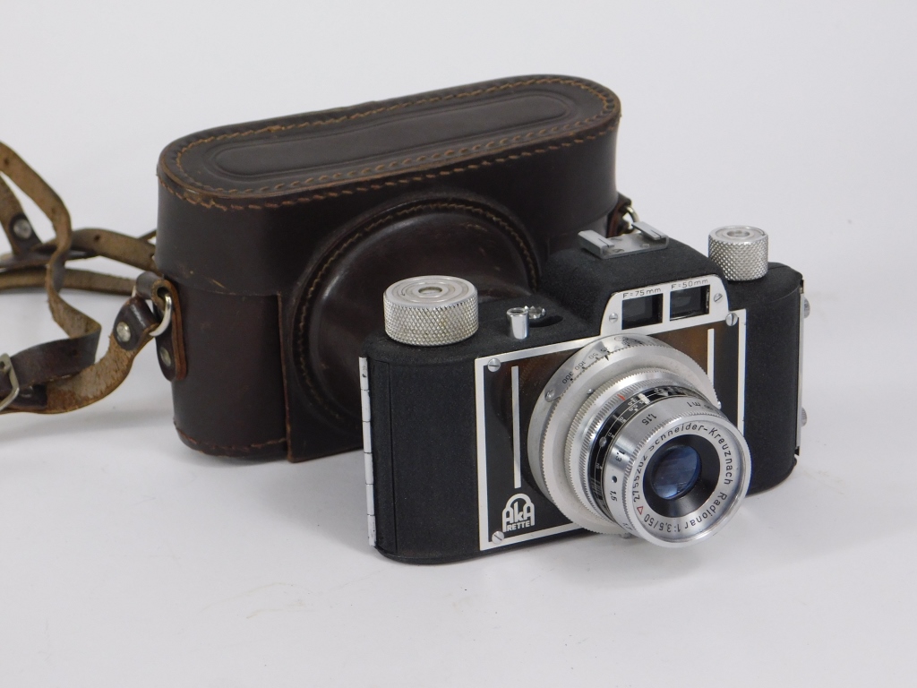 AKA AKARETTE VIEWFINDER CAMERA