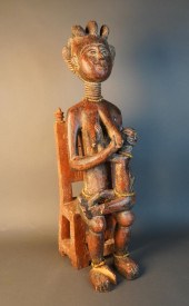 AKAN STYLE CARVED WOOD FERTILI