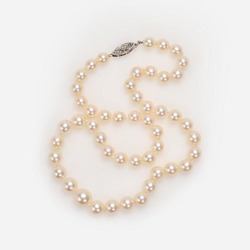 AKOYA CULTURED GRADUATED PEARL