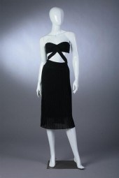 ALA?A BLACK PLEATED SKIRT AND