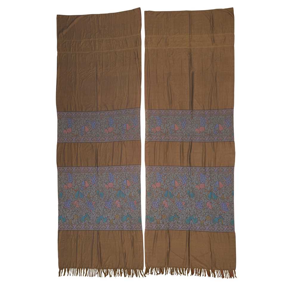 ALEXANDER MORTON & CO. PAIR OF