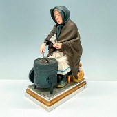 ALGORA PORCELAIN FIGURINE, WOM