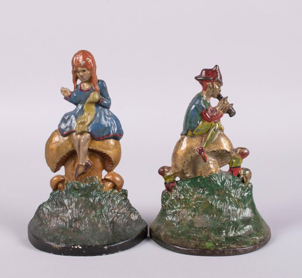 ALICE IN WONDERLAND AND PIPER ON