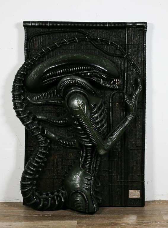 ALIEN BY ILLUSIVE ORIGINALS WALL