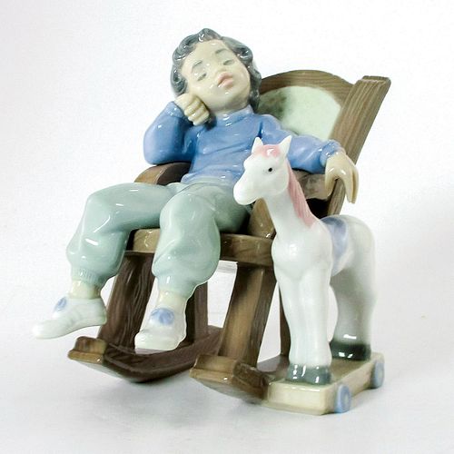 ALL TUCKERED OUT 1005846 - LLADRO