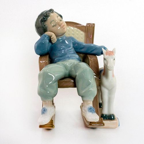 ALL TUCKERED OUT 1005846 - LLADRO