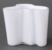 ALVAR AALTO MINI WHITE "SAVOY"