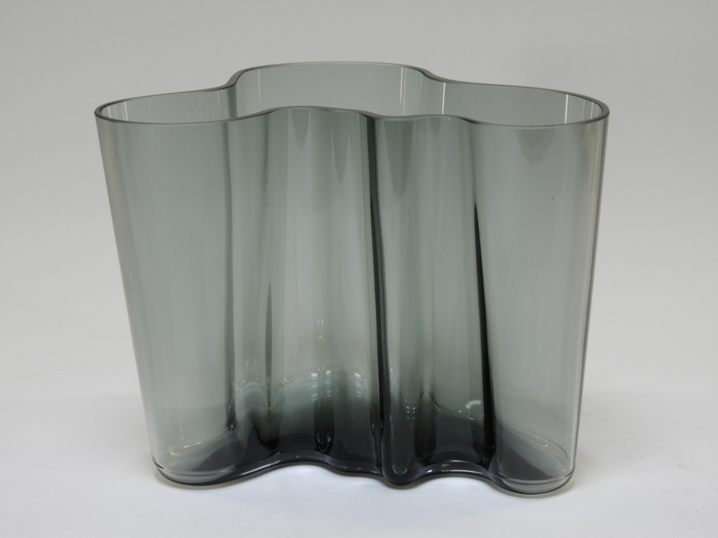 ALVAR AALTO SMOKED ART GLASS