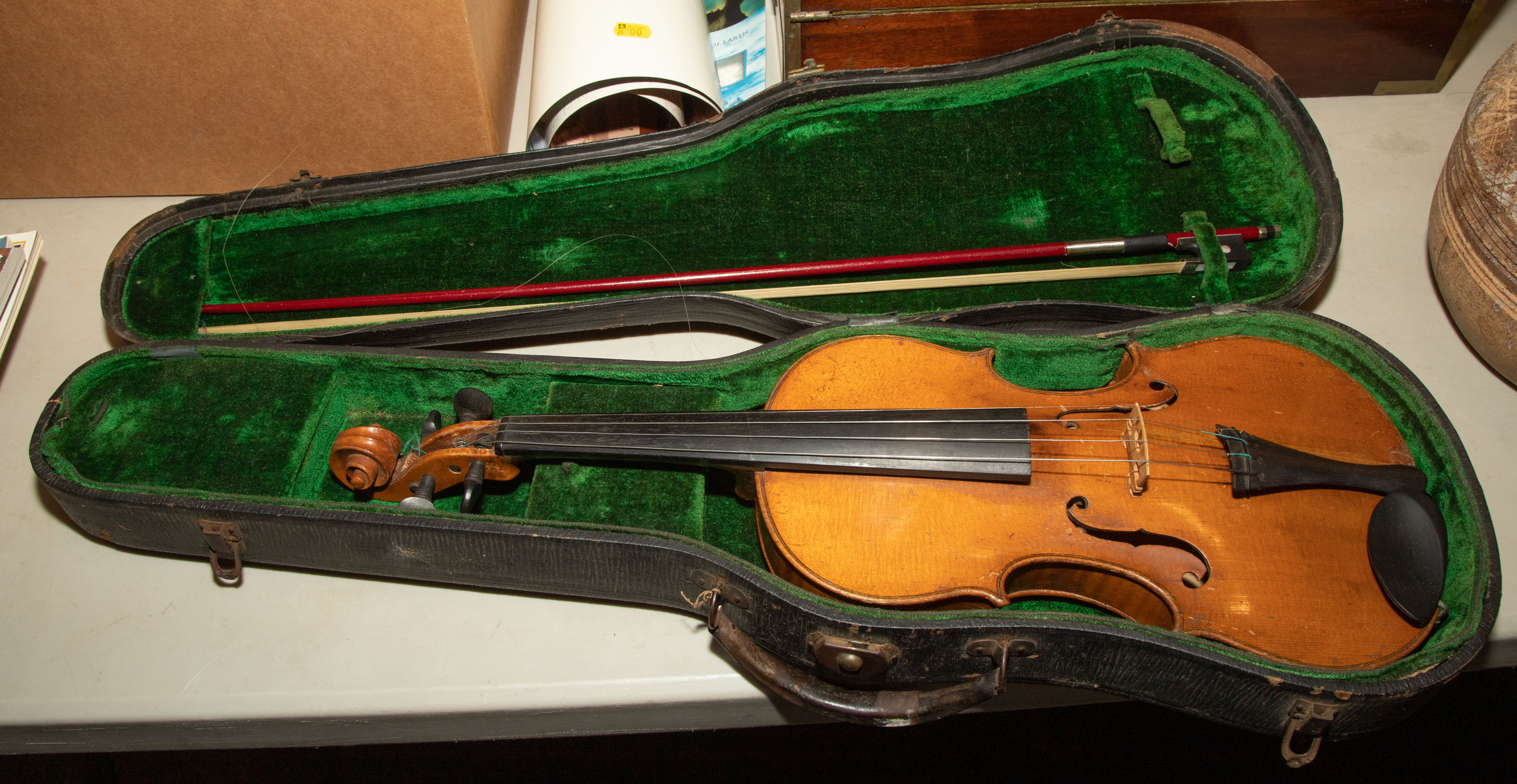 AMATI STYLE VIOLIN WITH CASE