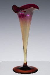 AMBERINA RIBBED LILY ART GLASS
