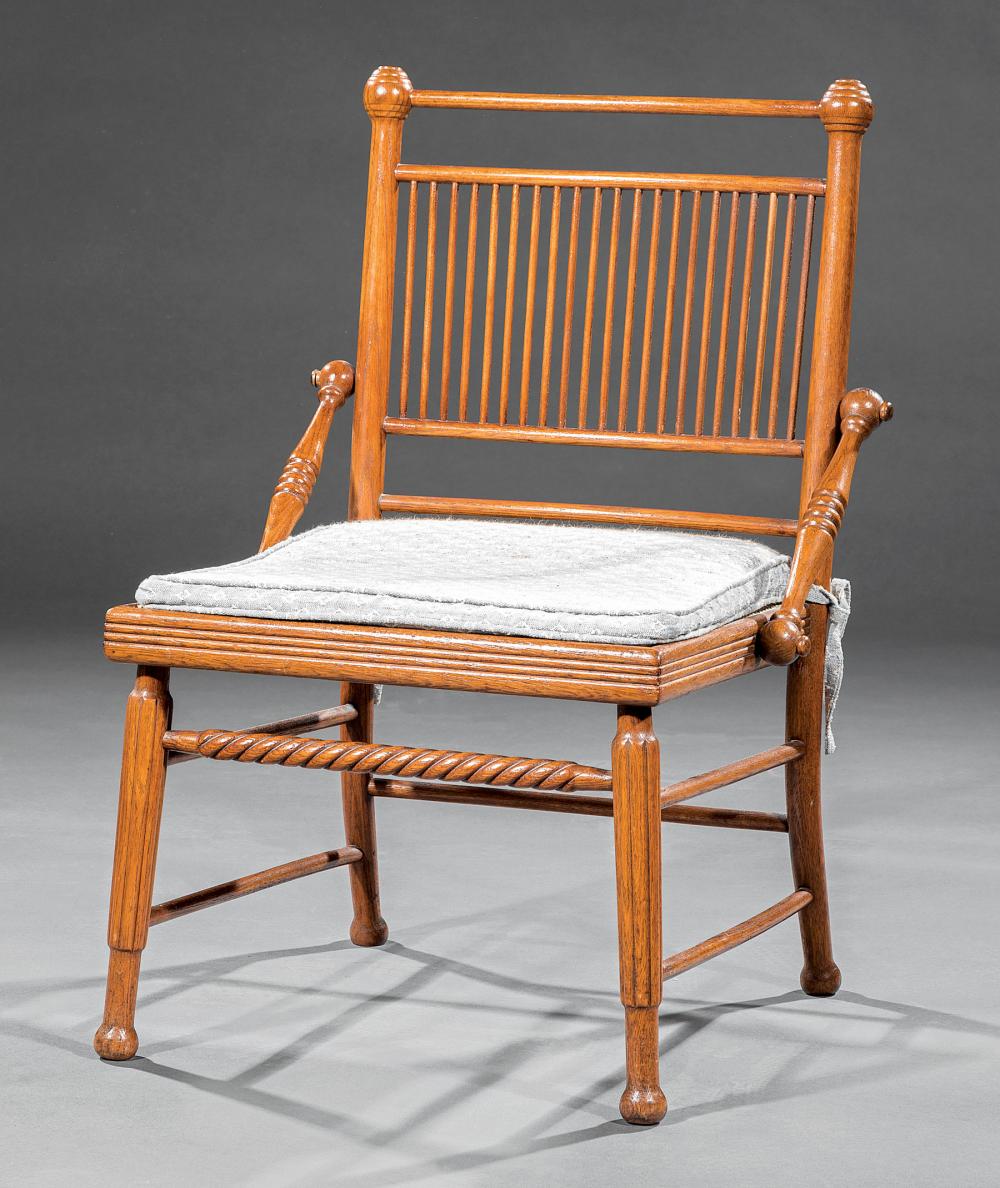 AMERICAN AESTHETIC CARVED OAK