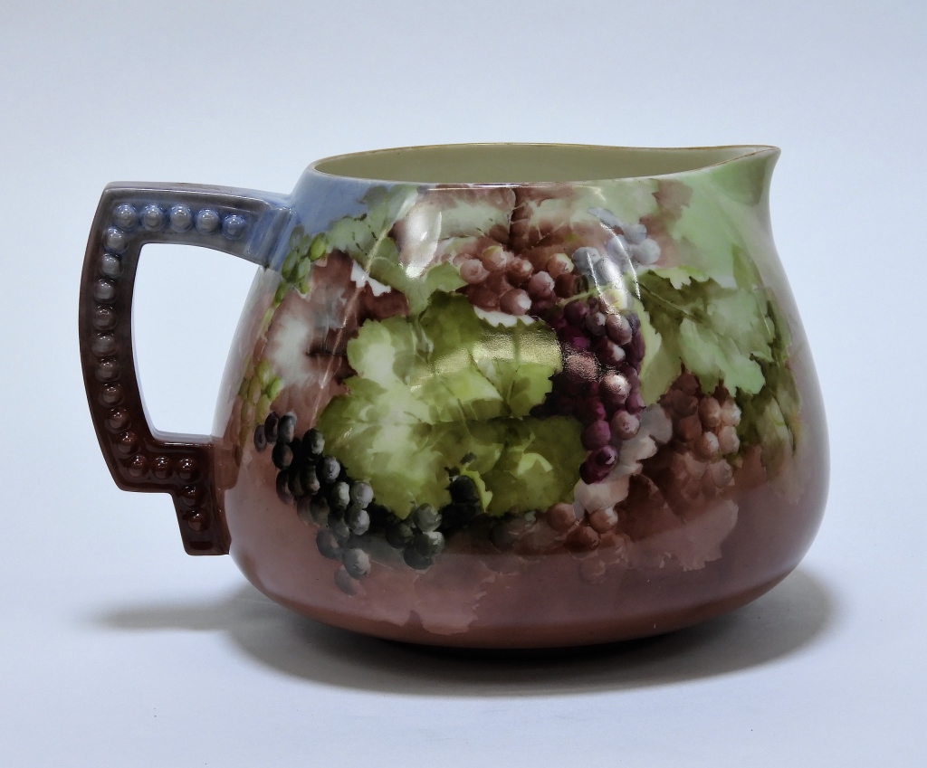 AMERICAN BELLEEK PURPLE GRAPES