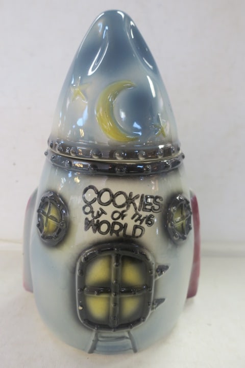 AMERICAN BISQUE MOON ROCKET