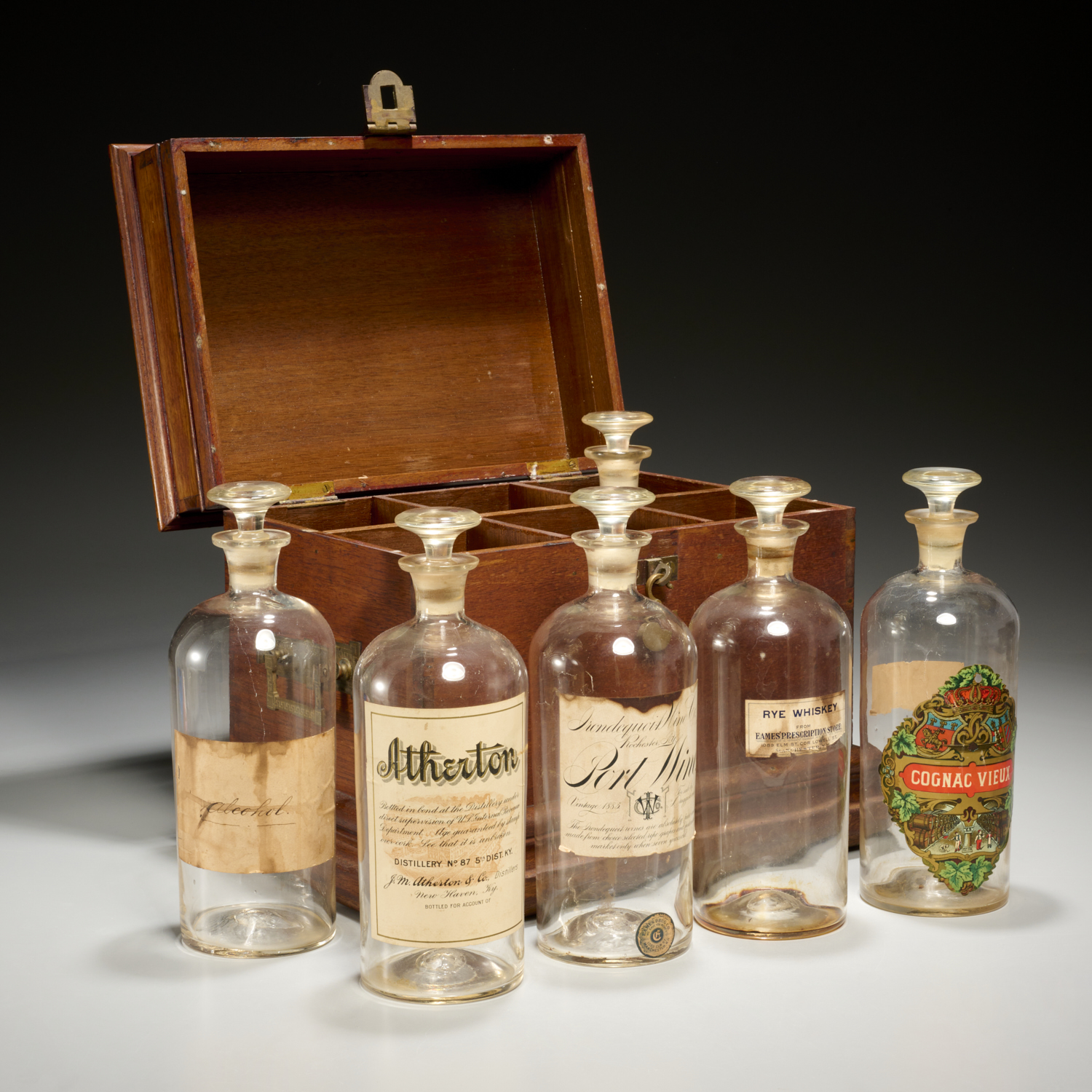 AMERICAN BRASS MOUNTED LIQUOR CHEST