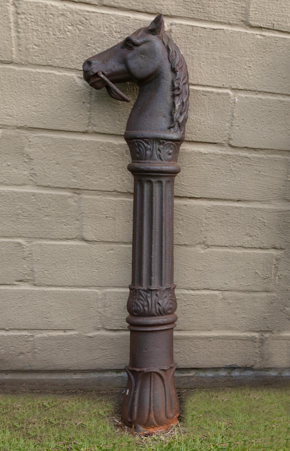 AMERICAN CAST IRON HORSE-HEAD
