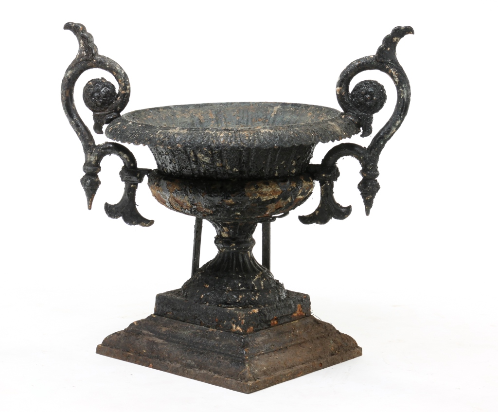 AMERICAN CAST IRON URN. Fourth