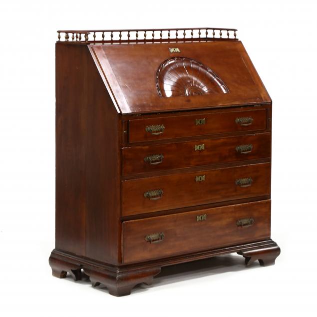 AMERICAN CHIPPENDALE CHERRY SLANT