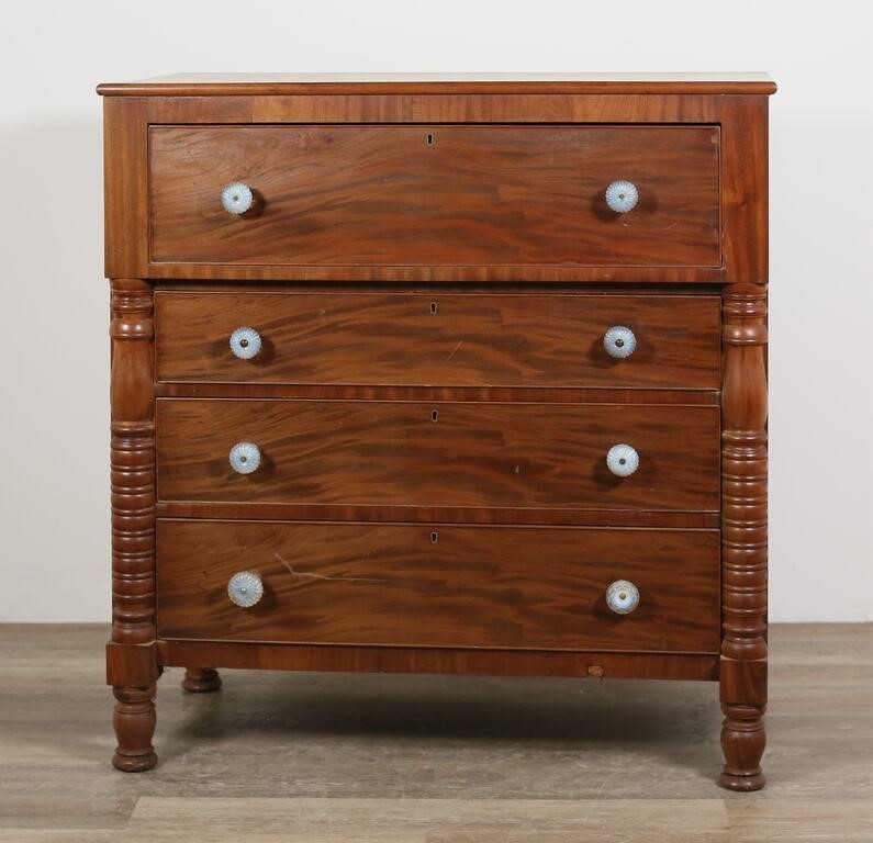 AMERICAN CLASSICAL CHEST OF