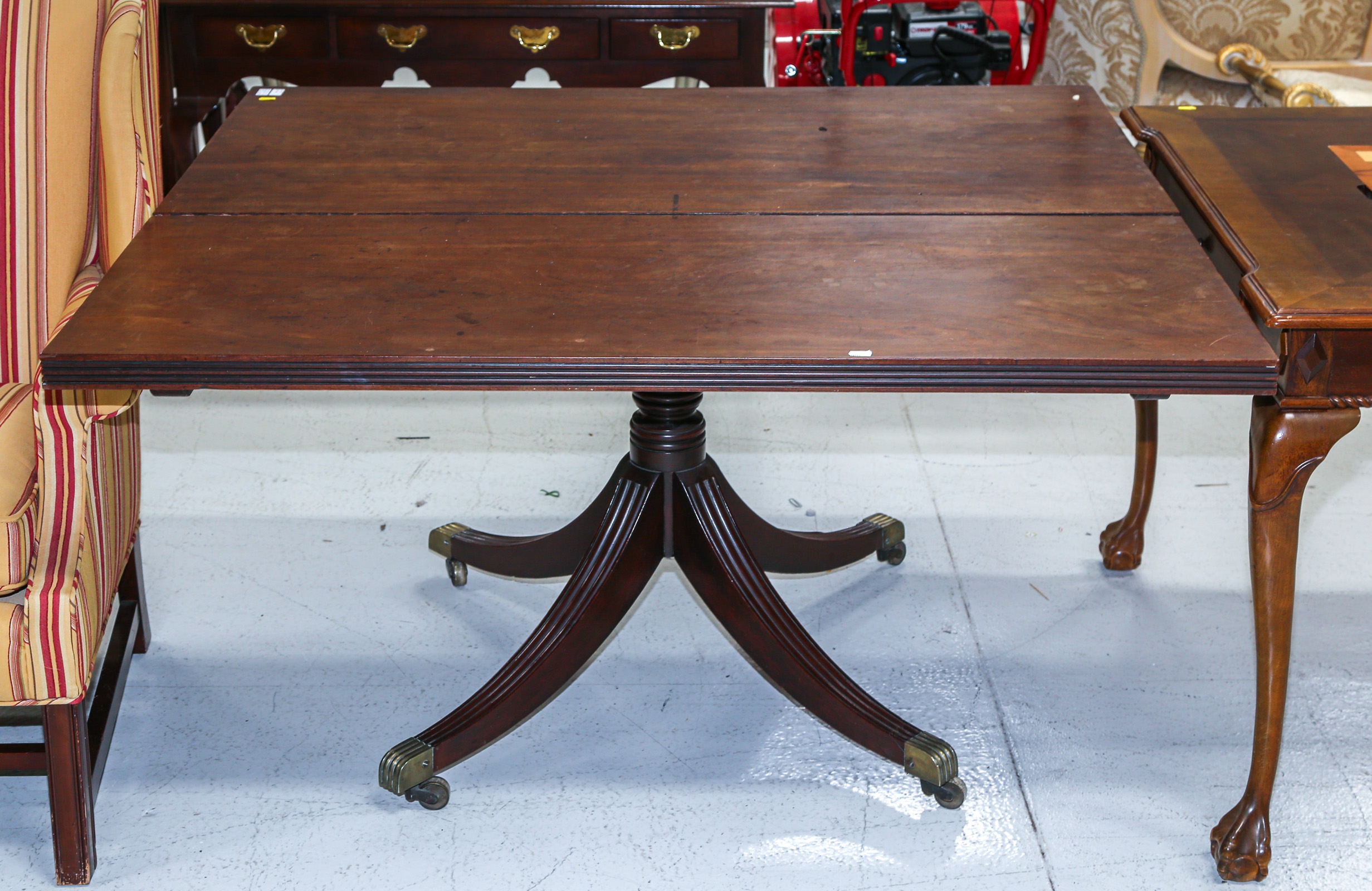 AMERICAN CLASSICAL MAHOGANY