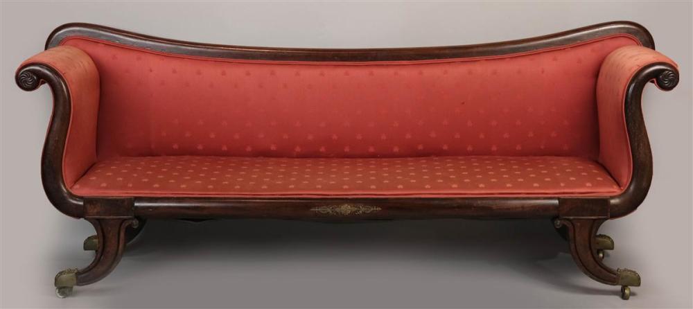 AMERICAN CLASSICAL MAHOGANY SETTEE,