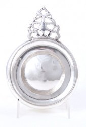 American Colonial silver porri