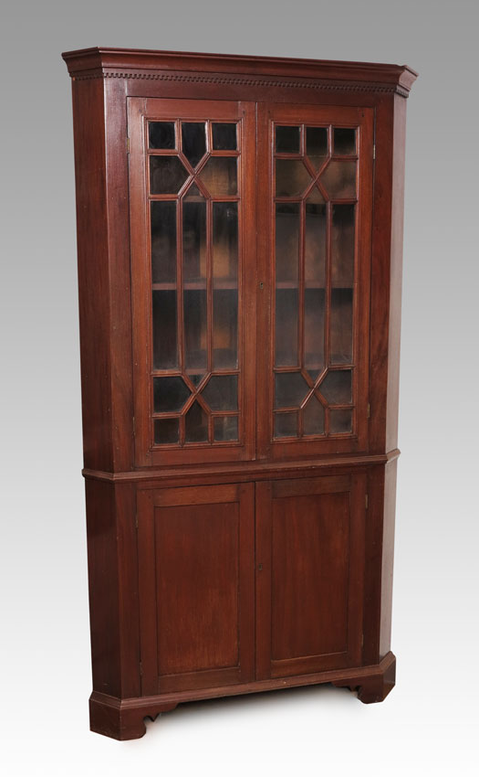 AMERICAN COUNTRY MAHOGANY CORNER