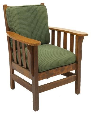 AMERICAN CRAFTSMAN STYLE SLATTED