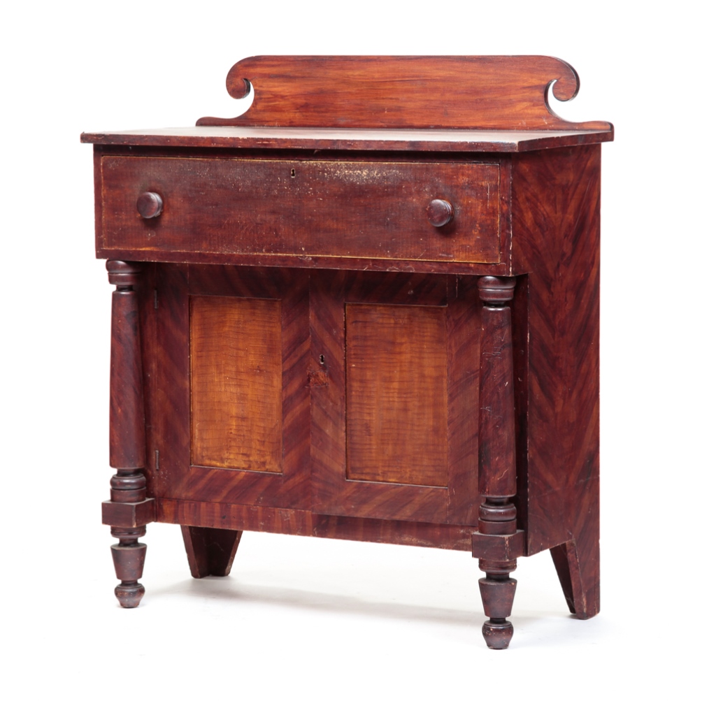 AMERICAN DECORATED TRANSITIONAL