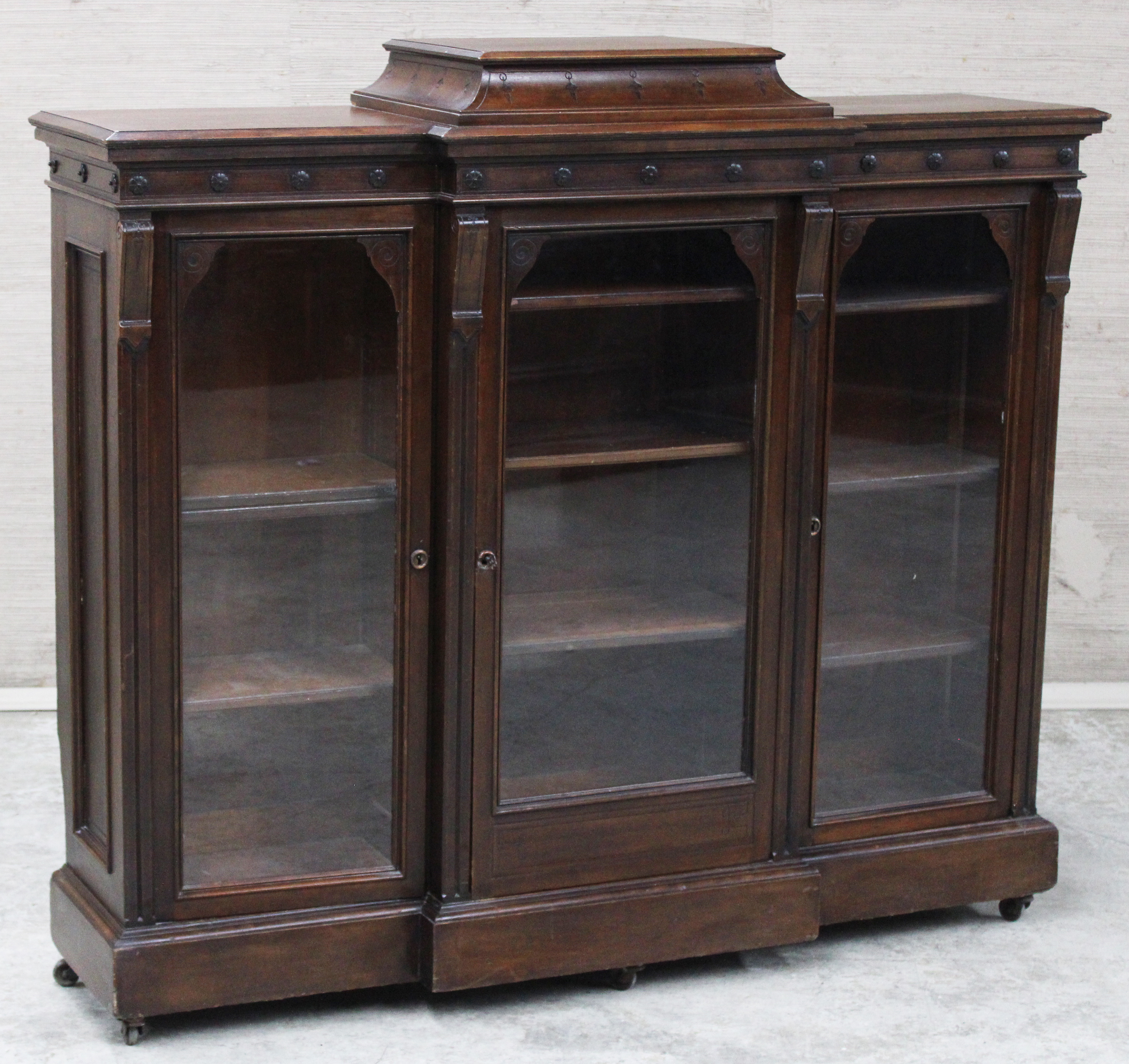 AMERICAN EASTLAKE WALNUT BREAKFRONT