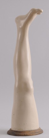 AMERICAN ENAMELED BRASS LEG-FO