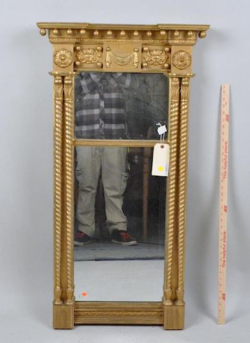 AMERICAN FEDERAL CARVED GILTWOOD