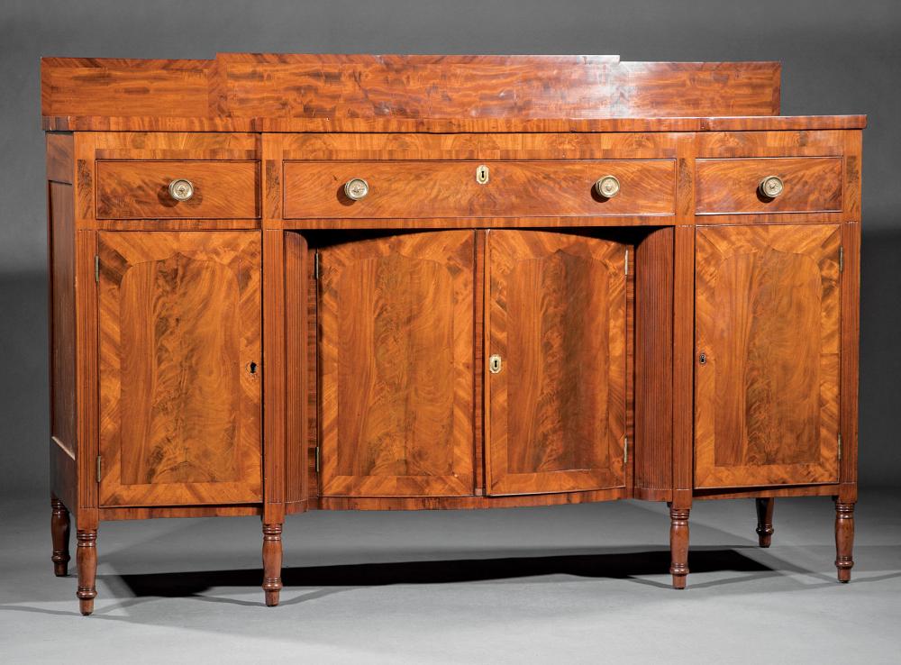 AMERICAN FEDERAL CARVED MAHOGANY