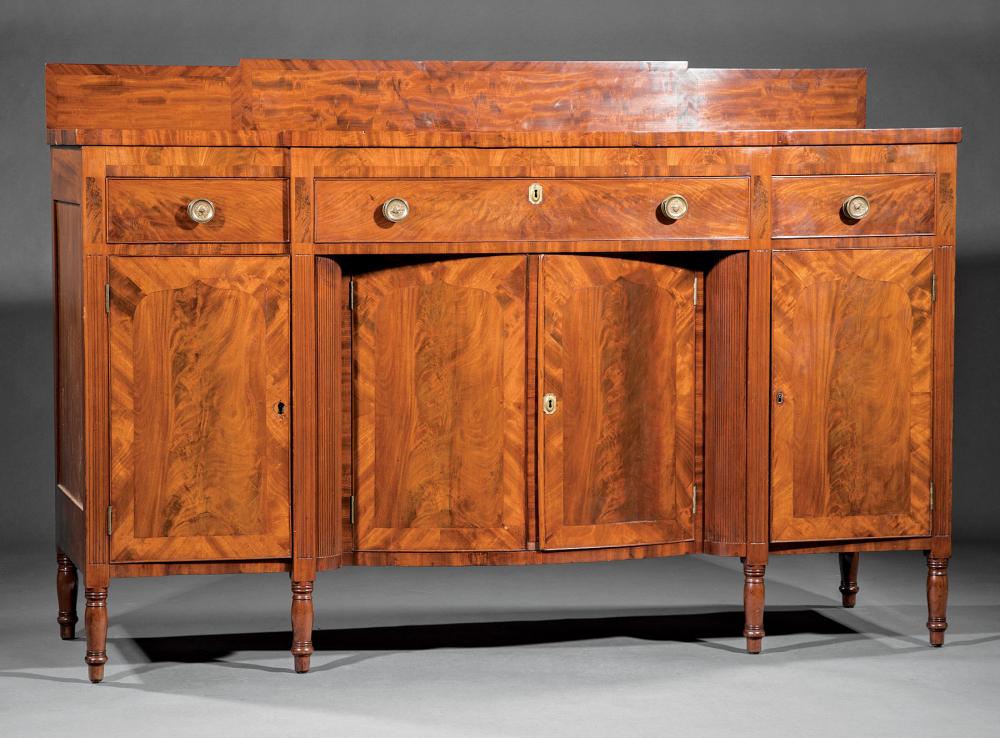 AMERICAN FEDERAL CARVED MAHOGANY