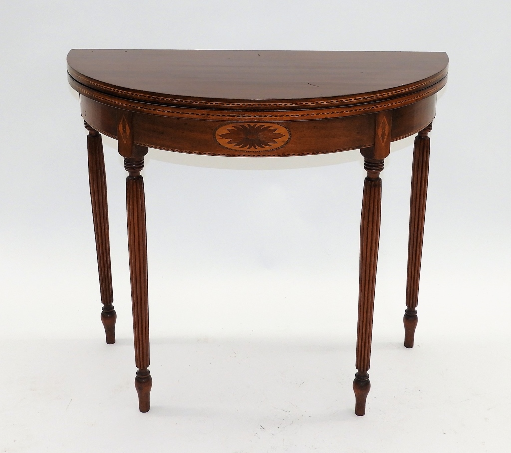 AMERICAN FEDERAL STYLE MAHOGANY