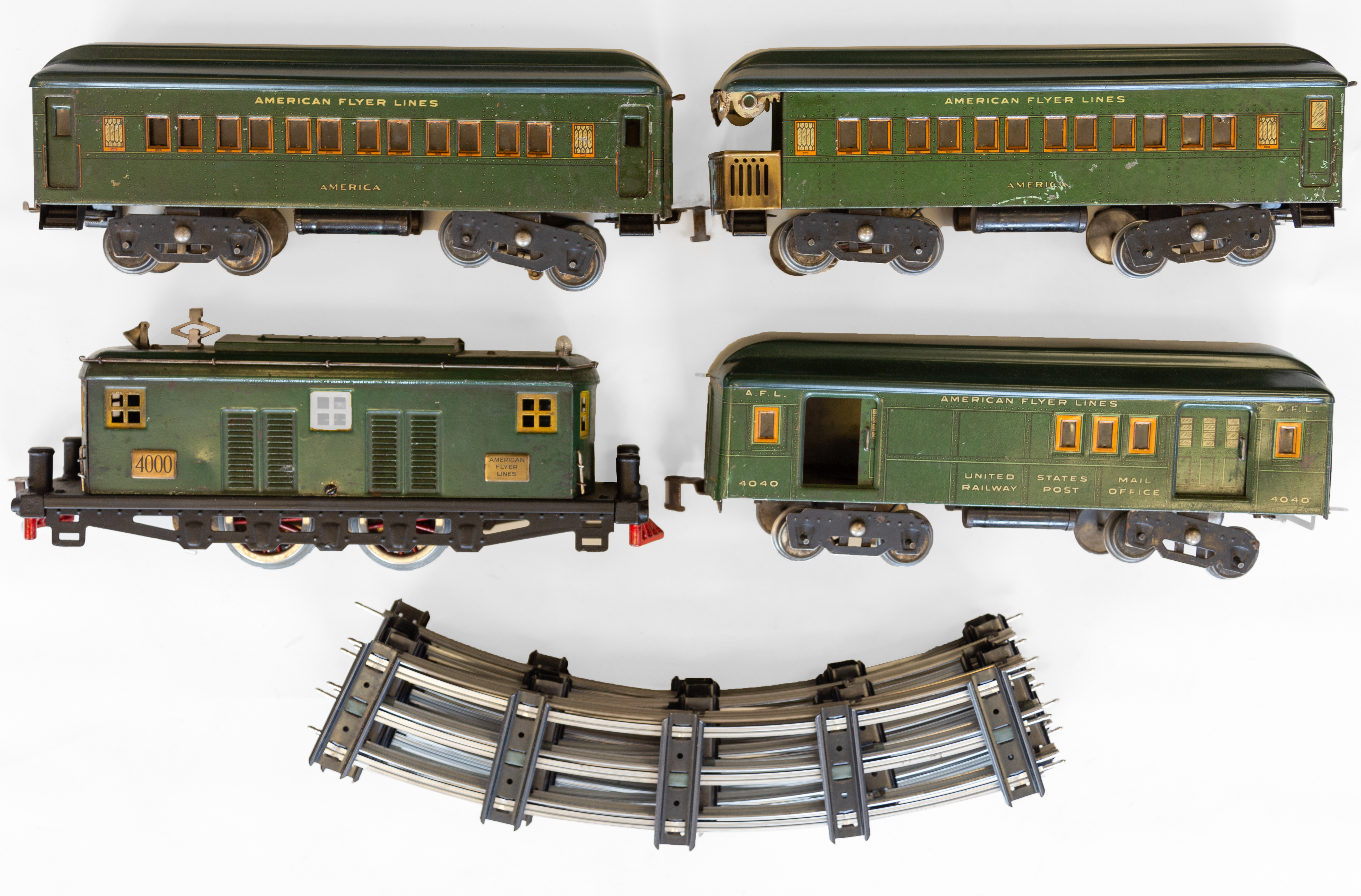 AMERICAN FLYER 4000 TRAIN SET