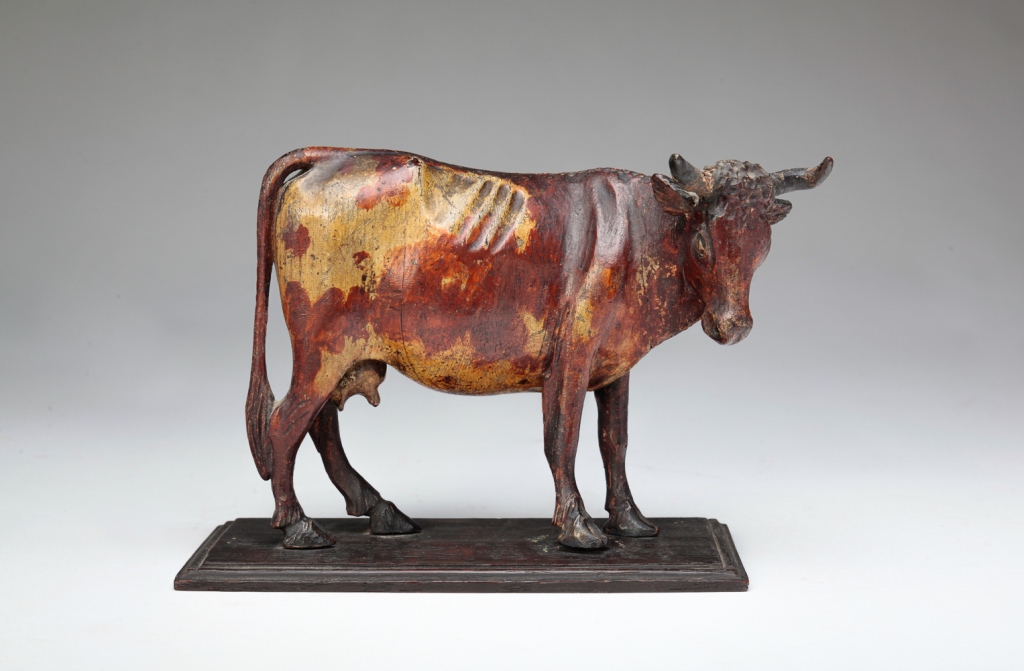 AMERICAN FOLK ART COW. Ca. 1900.