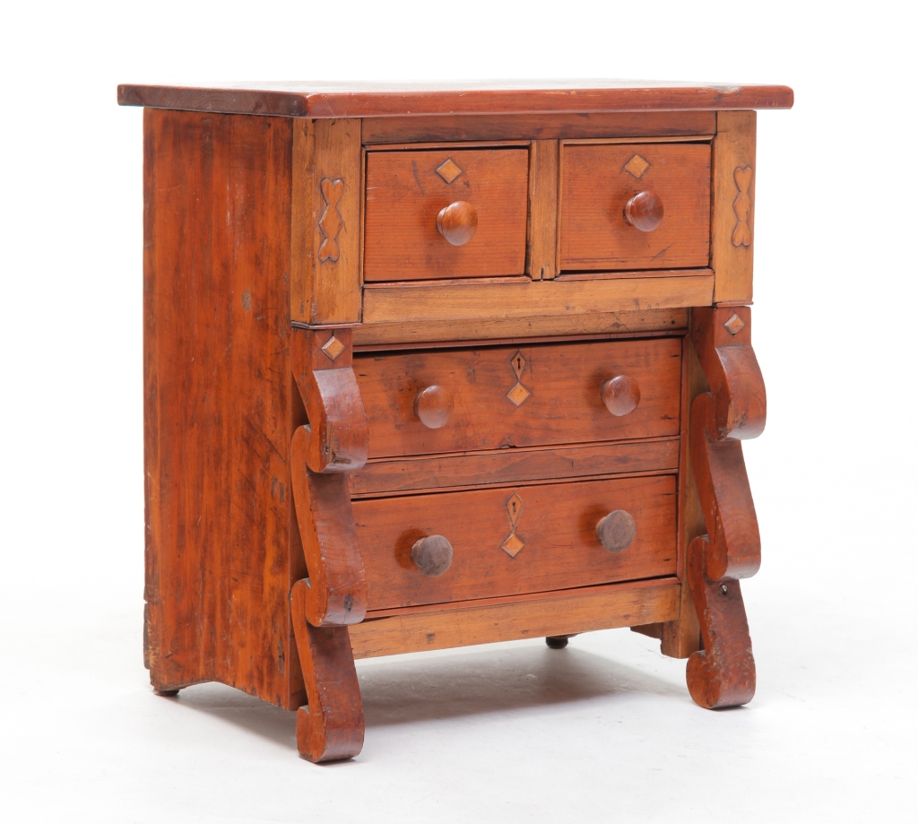 AMERICAN FOLKSY MINIATURE EMPIRE
