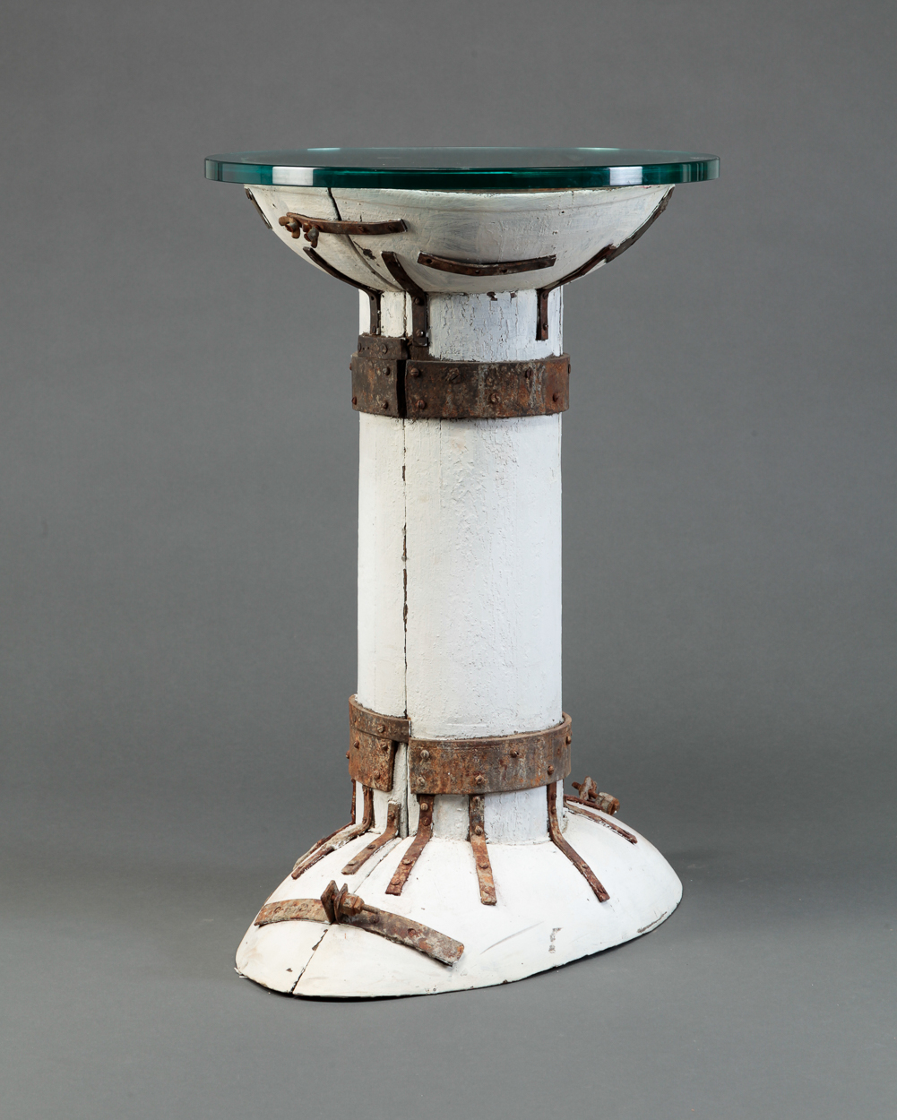 AMERICAN FOLKSY TABLE.