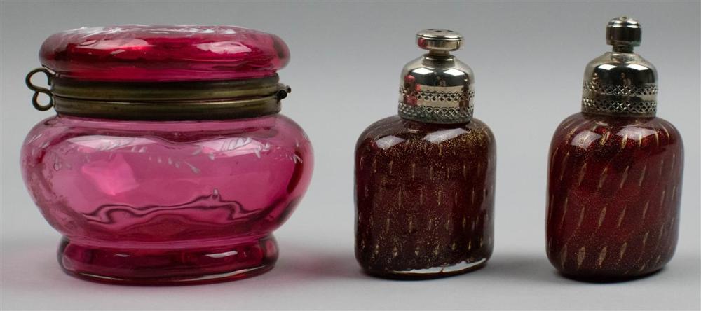 AMERICAN GLASS 'MARY GREGORY'